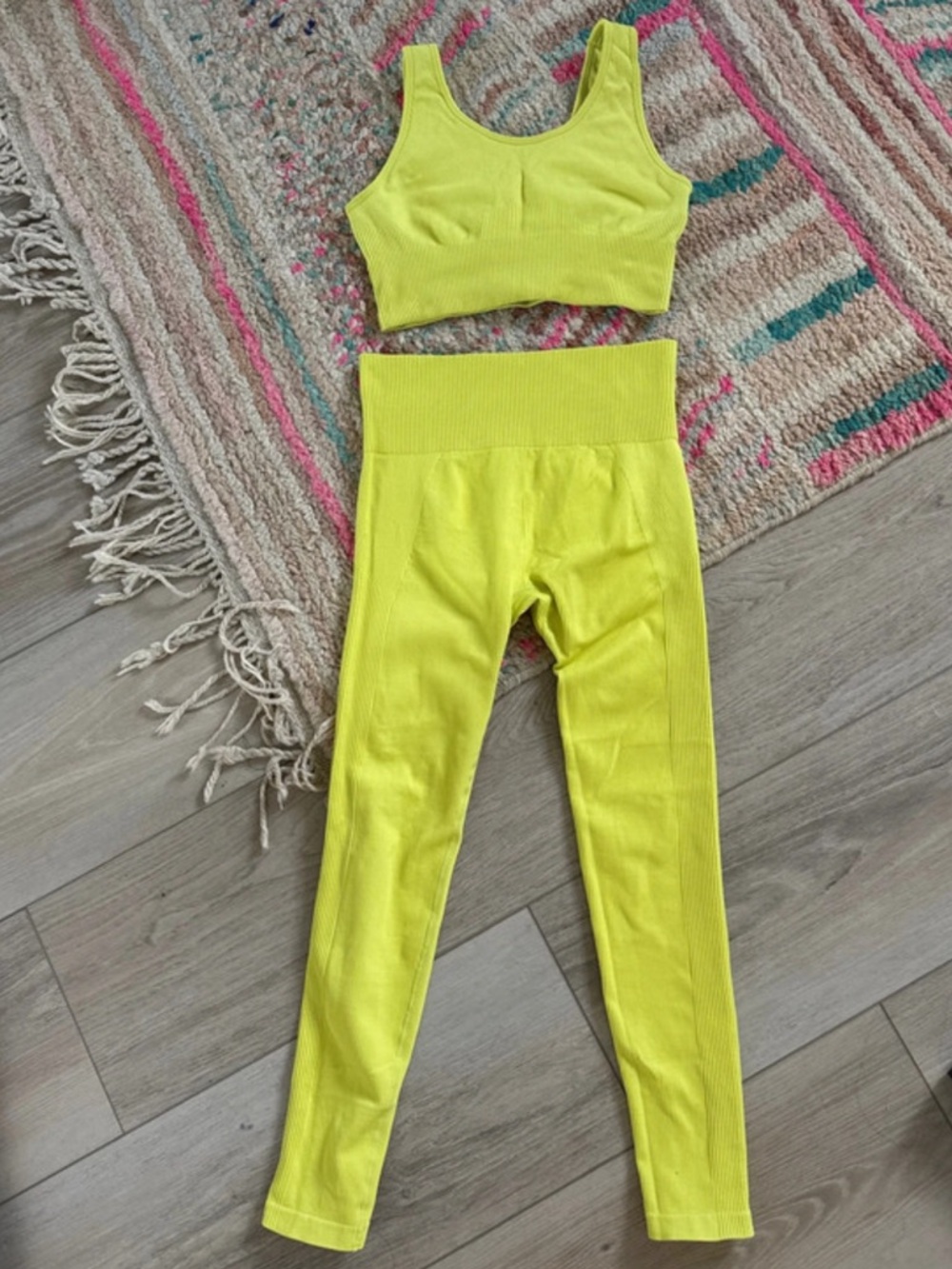 JoyLab Seamless Neon Yellow ribbed Active Set - Sports Bra & High-Waist Leggings